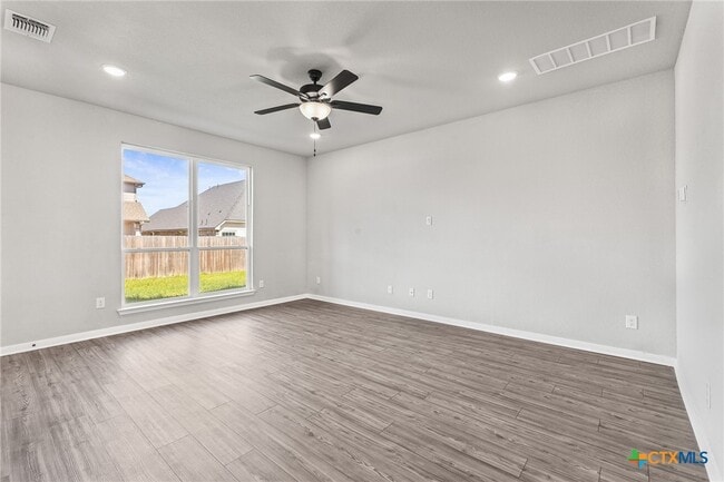 Building Photo - 1024 Shelby Dr
