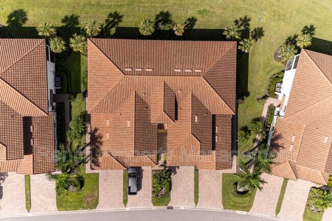 Building Photo - 12035 Hawthorn Lake Dr