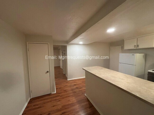 Building Photo - 2826 10th Street, Unit 2834A