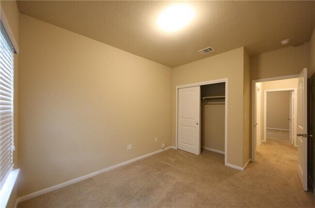 Building Photo - 6107 Diamondleaf Bend