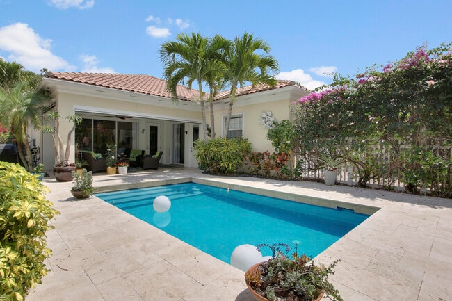 Building Photo - 136 Florence Dr