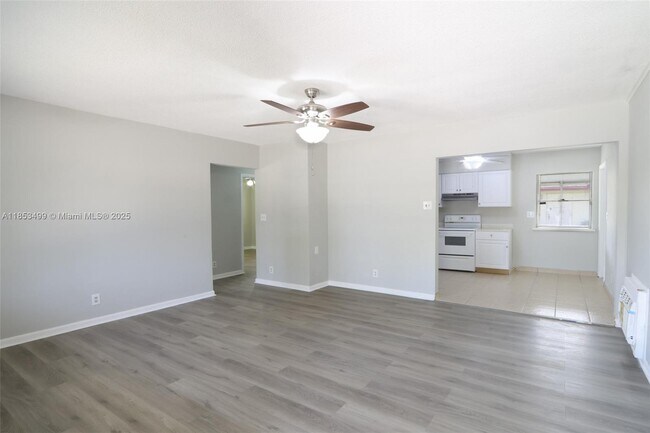 Primary Photo - 1504 N 24th Ave