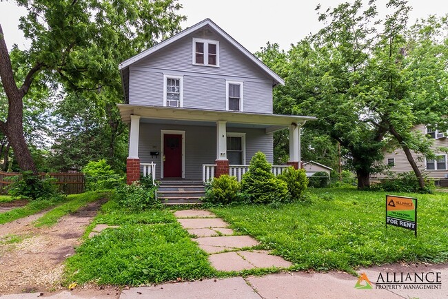 Building Photo - Fifteenth St. 344 N.