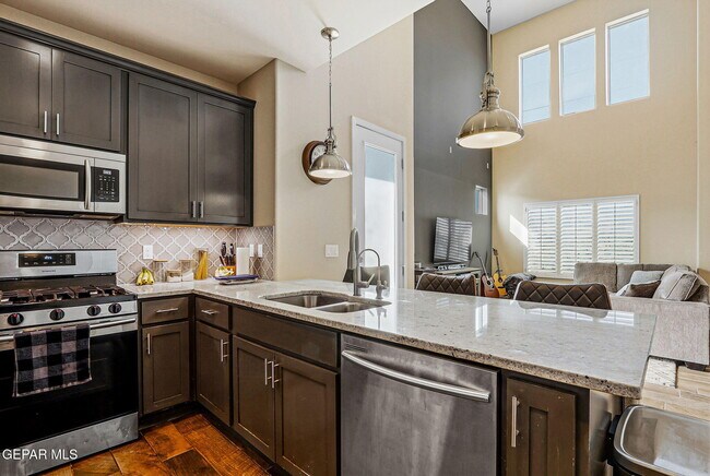 Building Photo - 2020 Tim Foster St