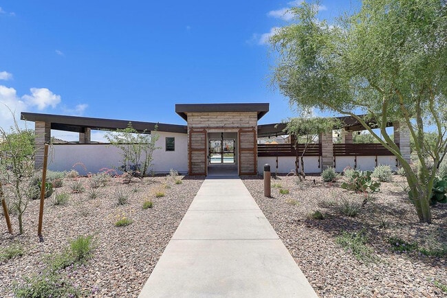 Building Photo - 6519 E Villa Maria Dr