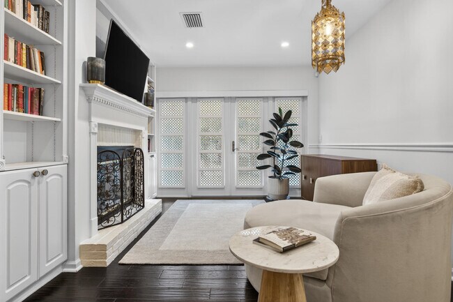 Building Photo - 302 NW 16th St