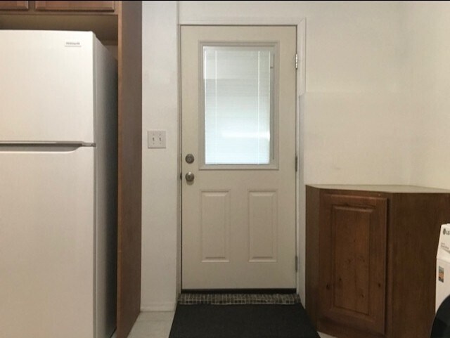 Building Photo - 209 W 500 N