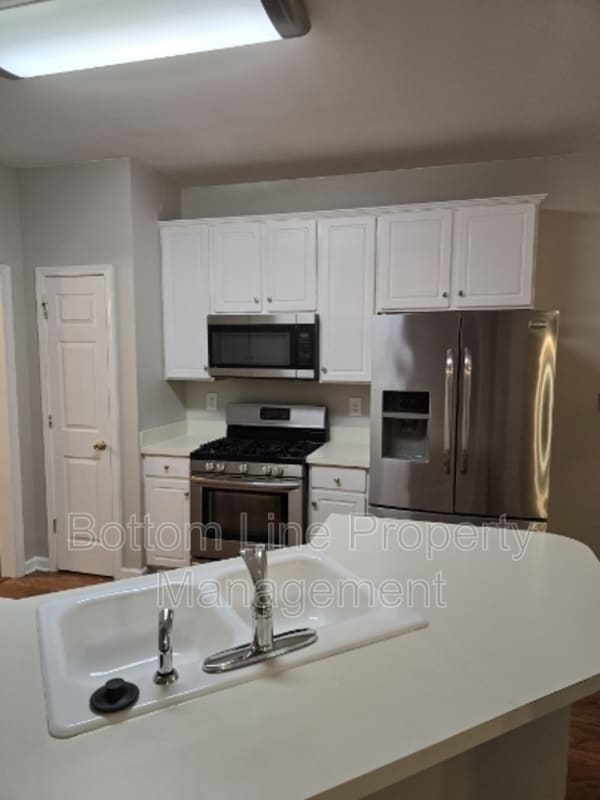 Building Photo - 7803 Harrington Woods Rd