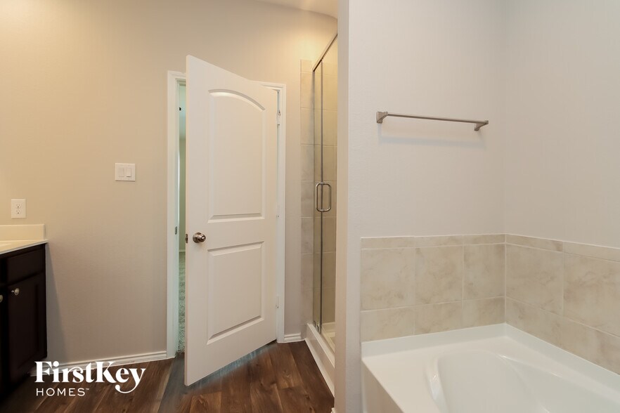 Building Photo - 12138 Loch Muick Dr