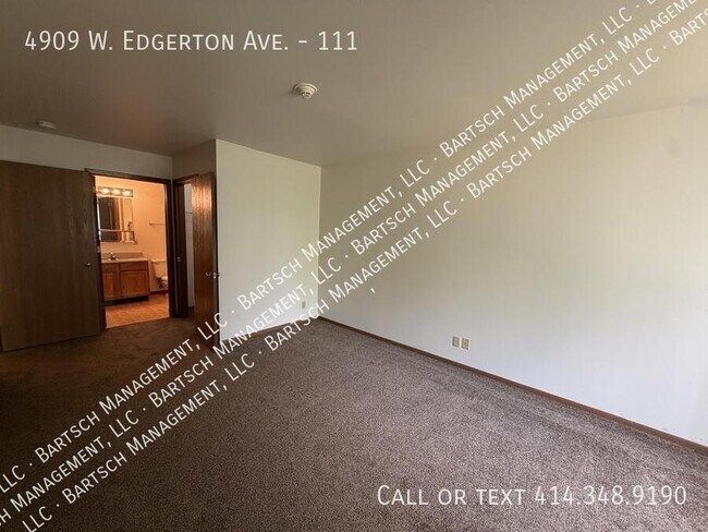 Building Photo - 4909 W Edgerton Ave
