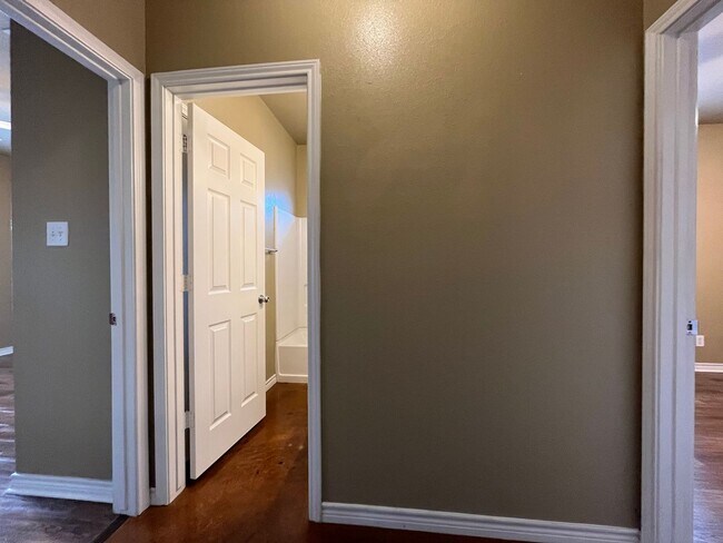 Building Photo - 3045 Palomino Trail