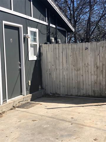 Building Photo - 2923 Azle Ave