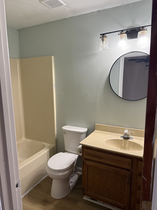 Building Photo - 1939 Meridian Dr