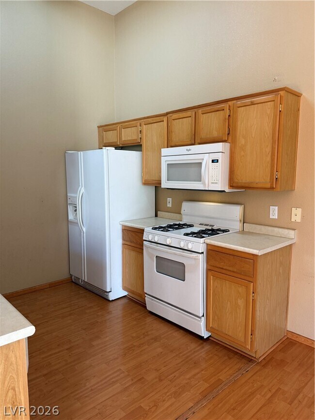 Building Photo - 700 Carnegie St