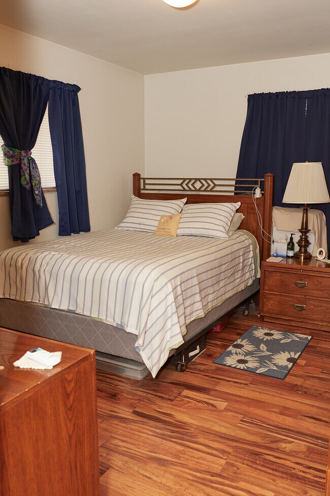 Building Photo - 4304 13 Mile Rd