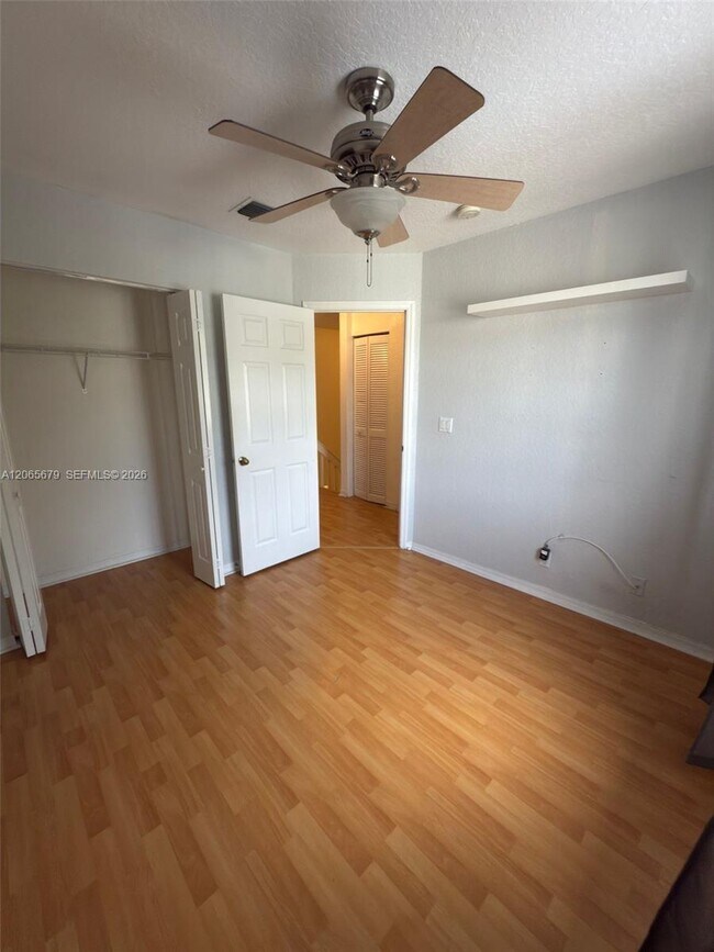 Building Photo - 1105 SW 44th Way