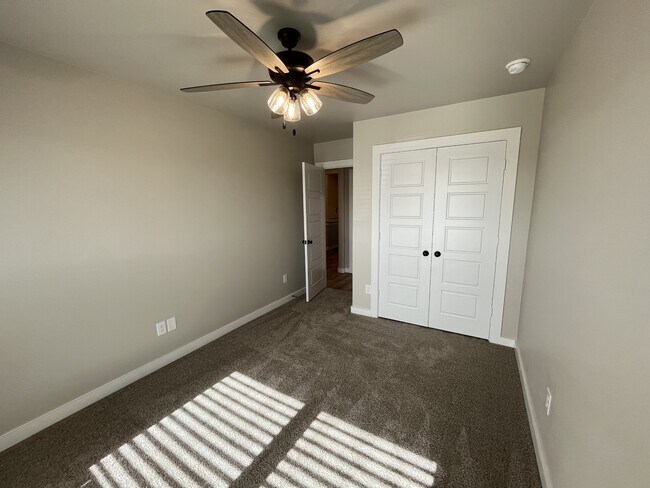 Building Photo - 1301 Ross Ave