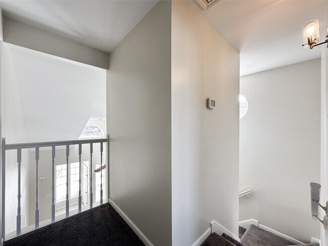 Building Photo - 5515 Strack Rd