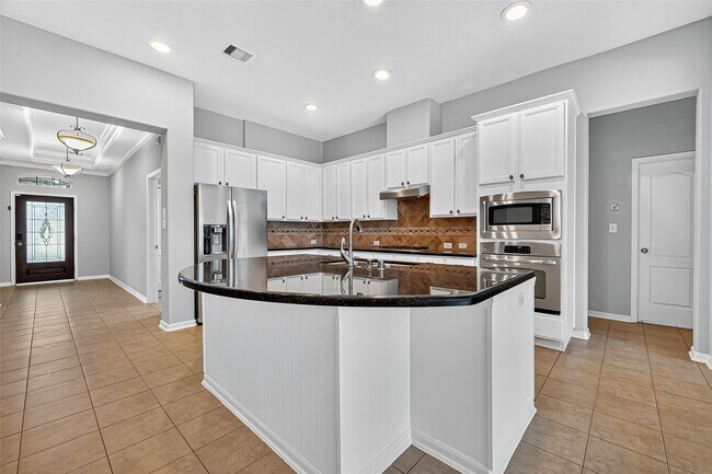 Building Photo - 26847 Trinity Trail