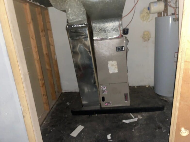 Building Photo - 5931 Emma Ave