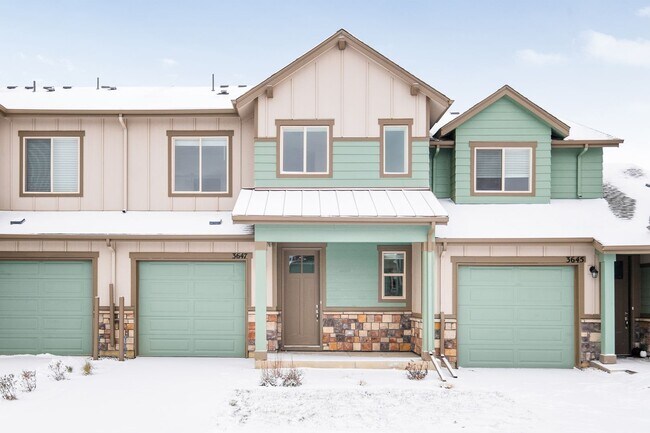 Building Photo - Spacious 3 Bedroom, 3 Bath Townhome located in Arapahoe County available for Summer Move In for t...