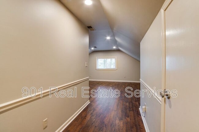 Building Photo - 5350 Edenshire Cove