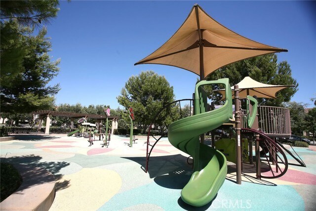 Building Photo - 138 Annuals