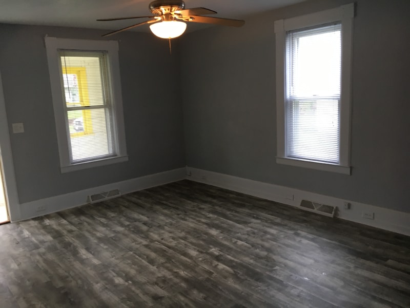 Building Photo - 2524 17th St S