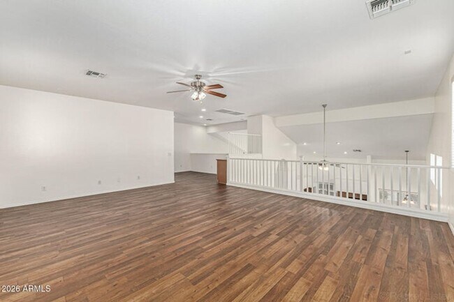 Building Photo - 8760 W Augusta Ave