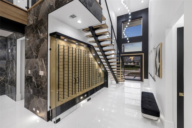 Building Photo - 3902 Charleston St