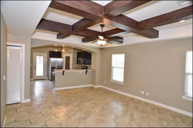 Building Photo - 3744 Loma Adriana