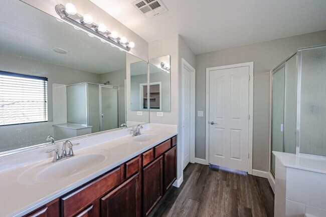 Building Photo - 16982 W Rio Vista Ln