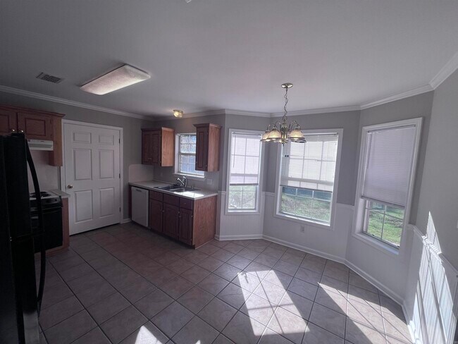 Building Photo - 54 W Plaza Blvd