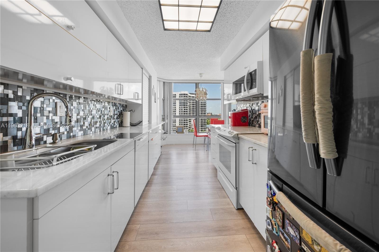 Building Photo - 3530 Mystic Pointe Dr