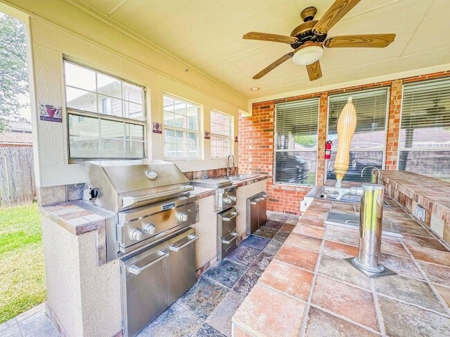 Building Photo - 14627 Cypress Cottage Ct