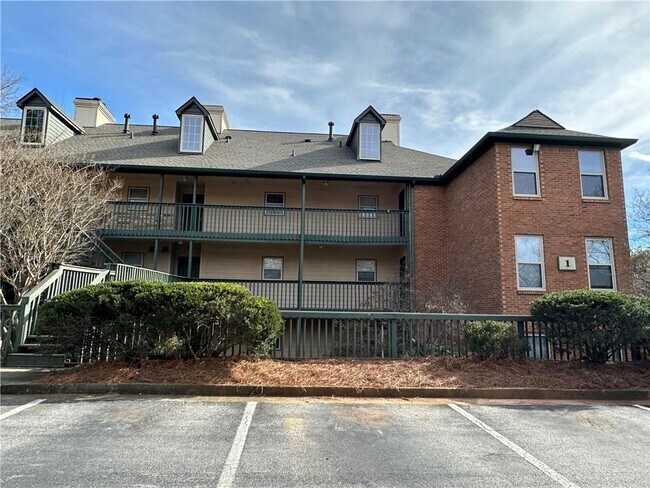 Building Photo - 117 Brittany Ct