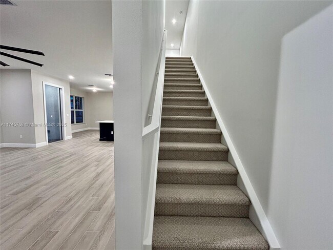 Building Photo - 3542 NW Solange Ct