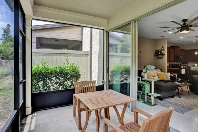 Building Photo - 7036 Beauhaven Ct