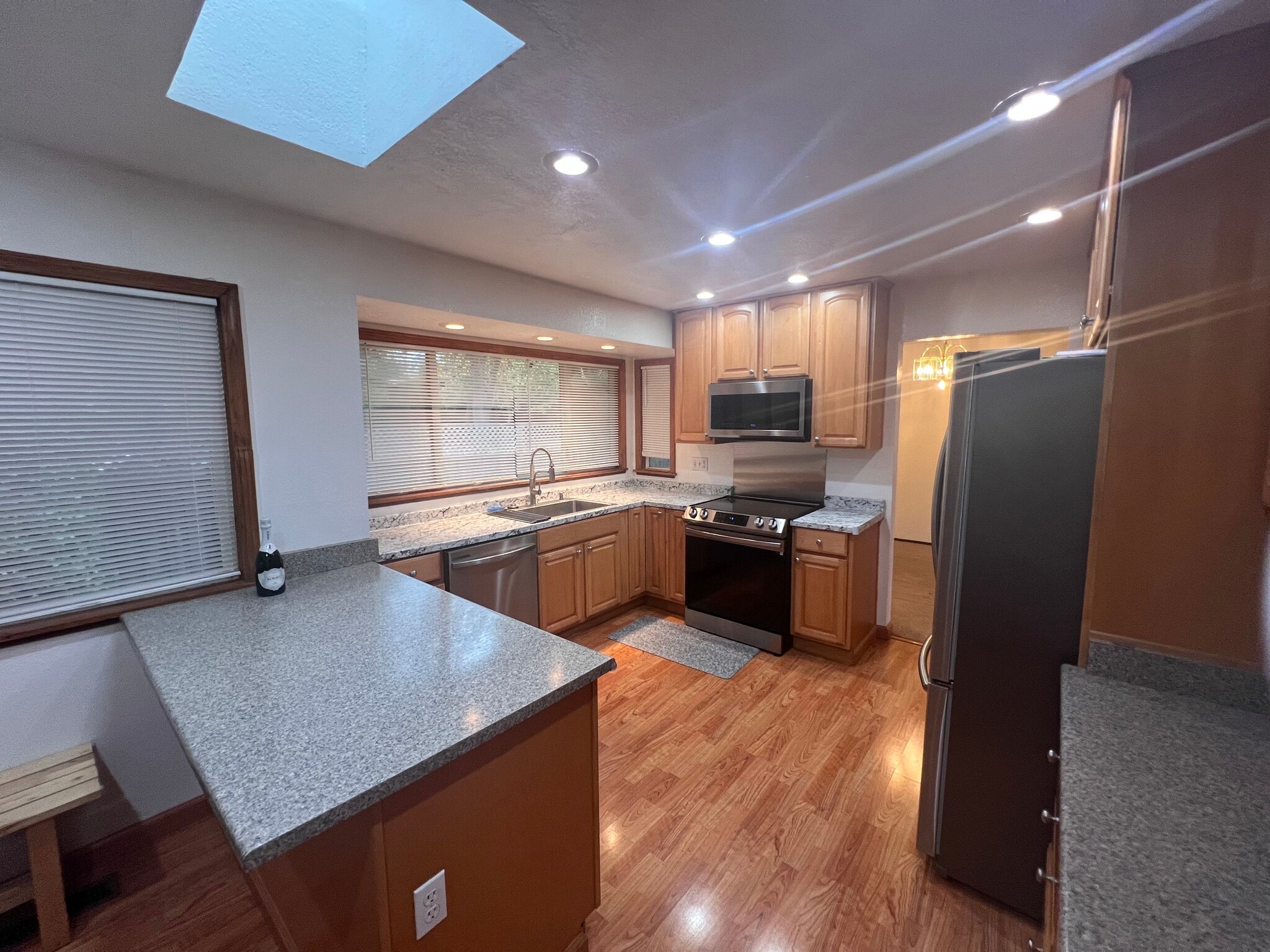 Building Photo - 4410 Hampton Ct