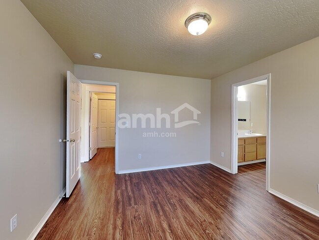 Building Photo - 199 E Striped Owl Dr