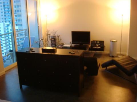 Building Photo - 133 NE 2nd Ave