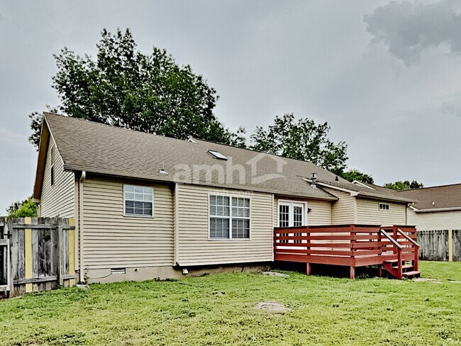 Building Photo - 1768 Merritt St