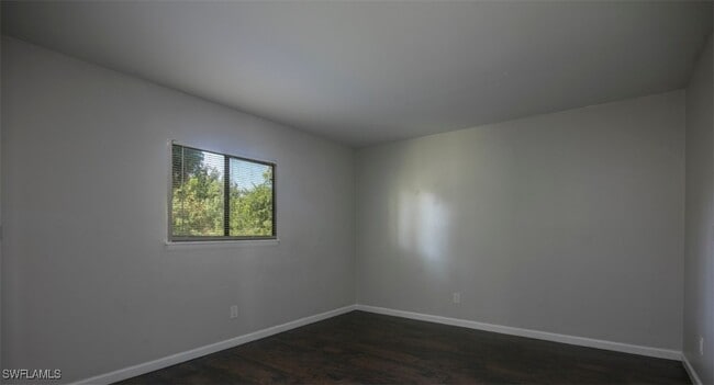 Building Photo - 2455 Thomasson Dr