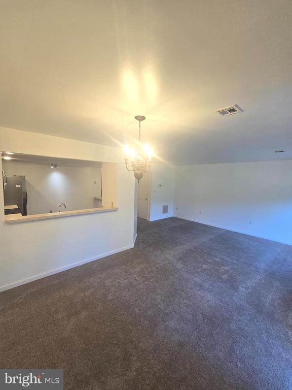 Building Photo - 471 Stonehedge Ln