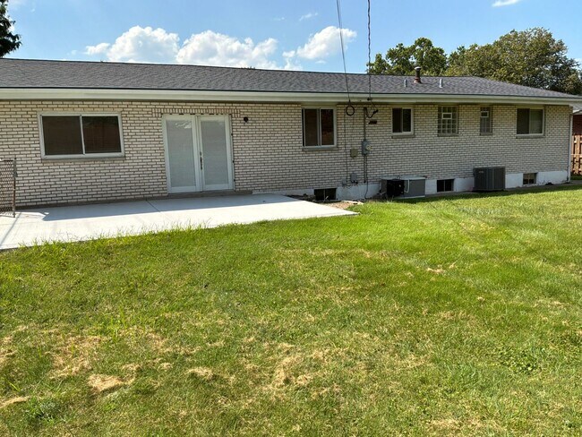 Building Photo - 6306 Treeridge Trail