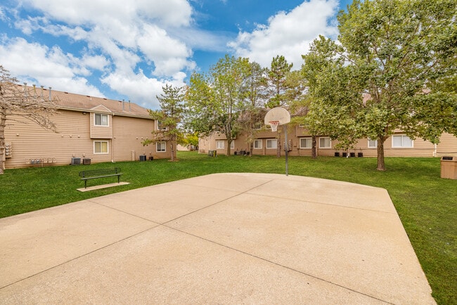 Primary Photo - Clarion Park Apartments