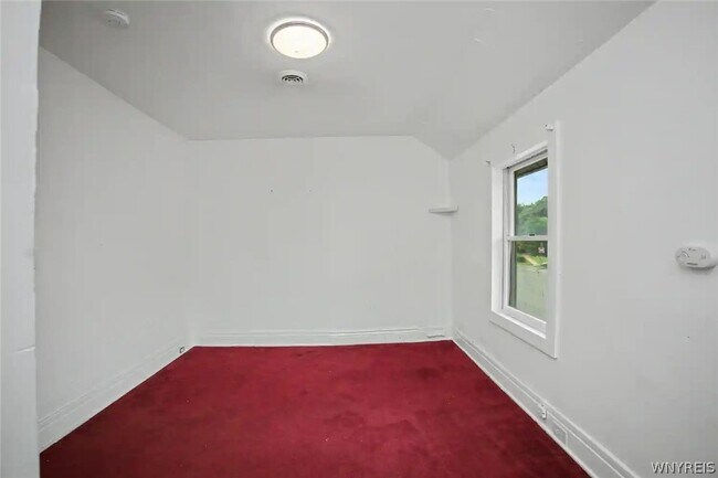 Building Photo - 485 Porter Ave