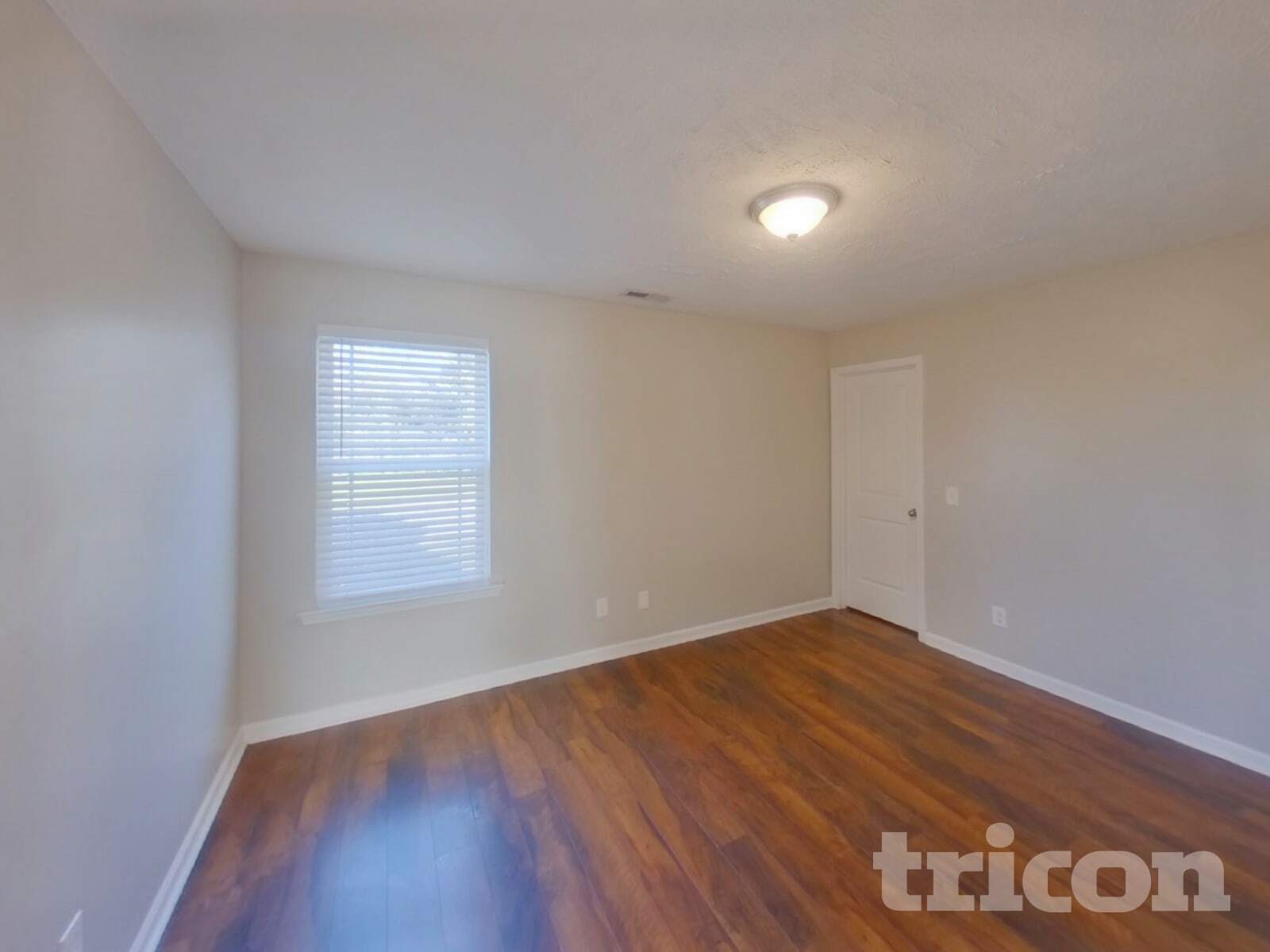 Building Photo - 916 Coolidge Ct