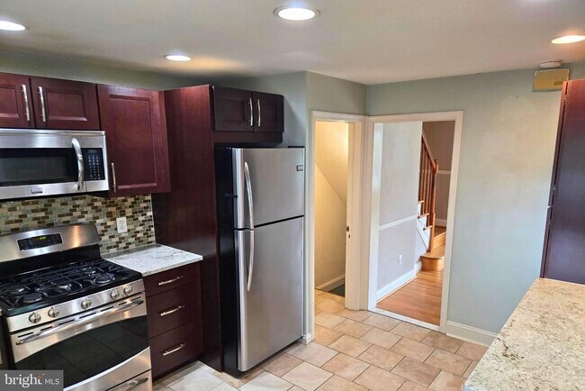 Building Photo - 8624 Drumwood Rd