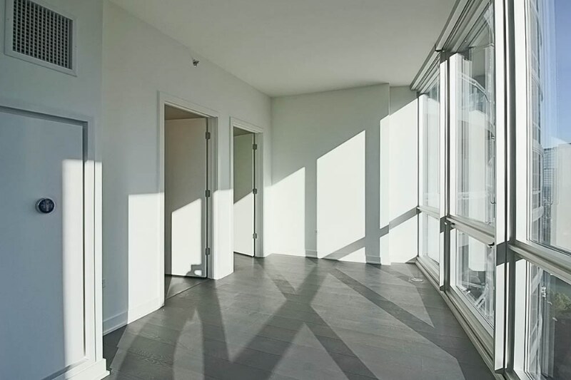 Building Photo - 485 North Park